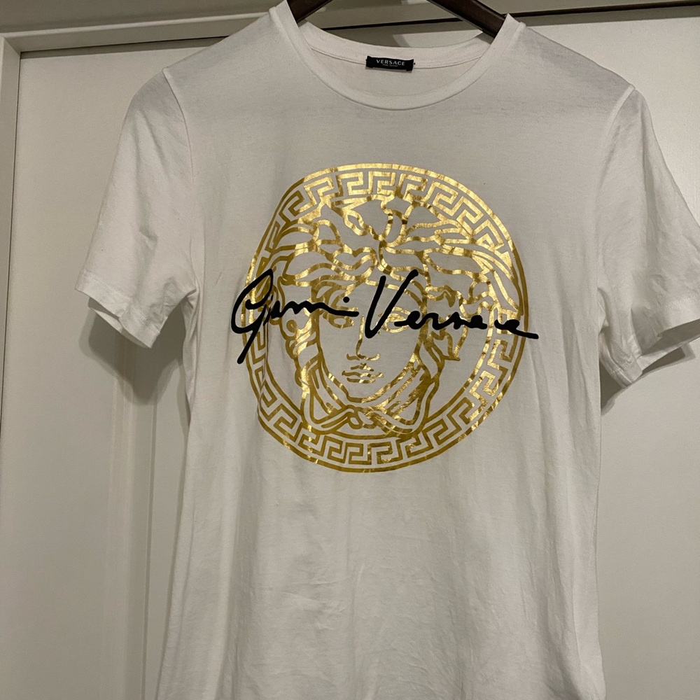 Gianni Versace Medusa Logo Tshirt 38